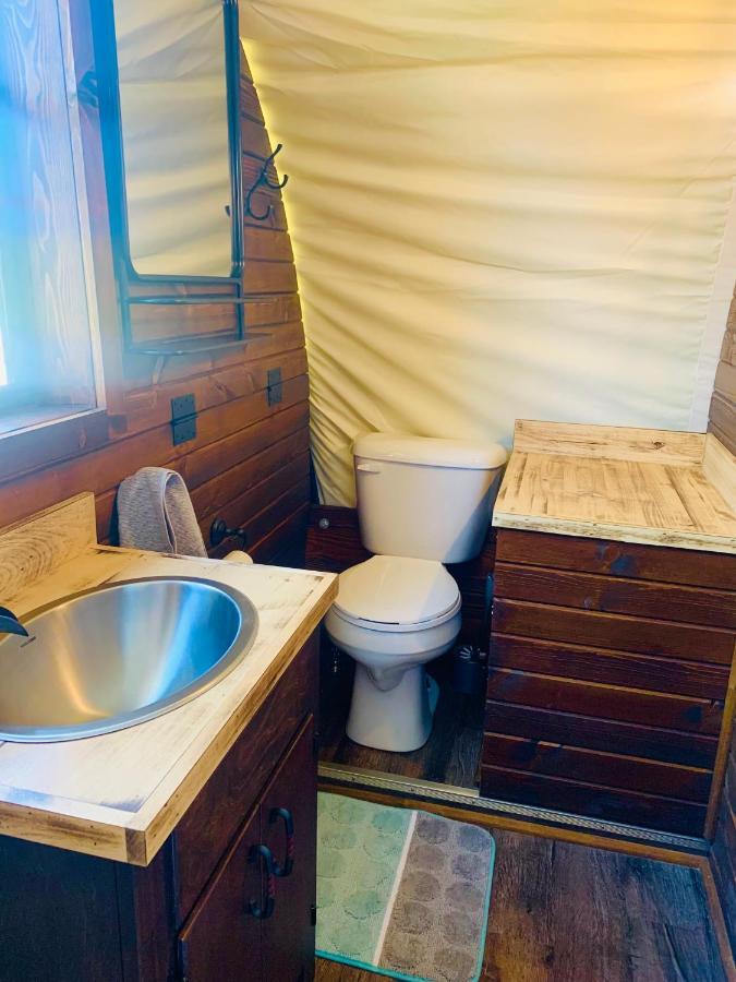 Ultimate Covered Wagon Pioneers Paradise Brownsville Exterior foto